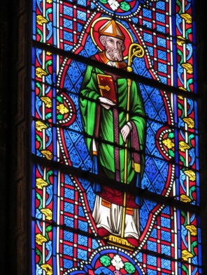루앙의 성 아우도에노_photo by Giogo_in the Basilica of Notre-Dame de Bonsecours in France.jpg